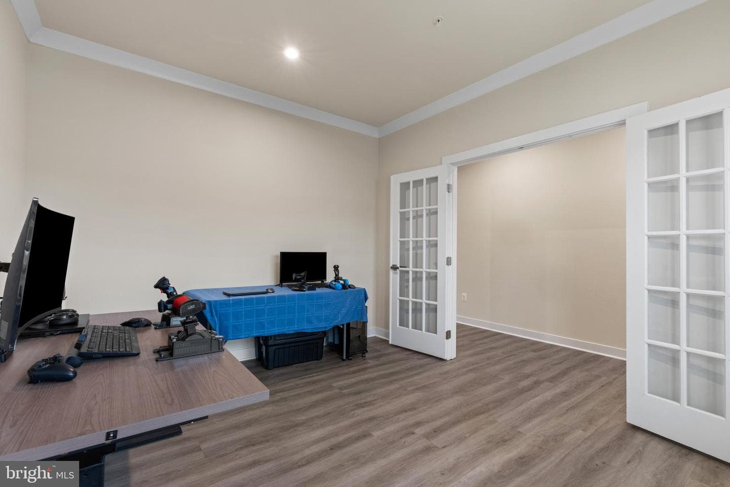 3604 Darvell Circle photo 9
