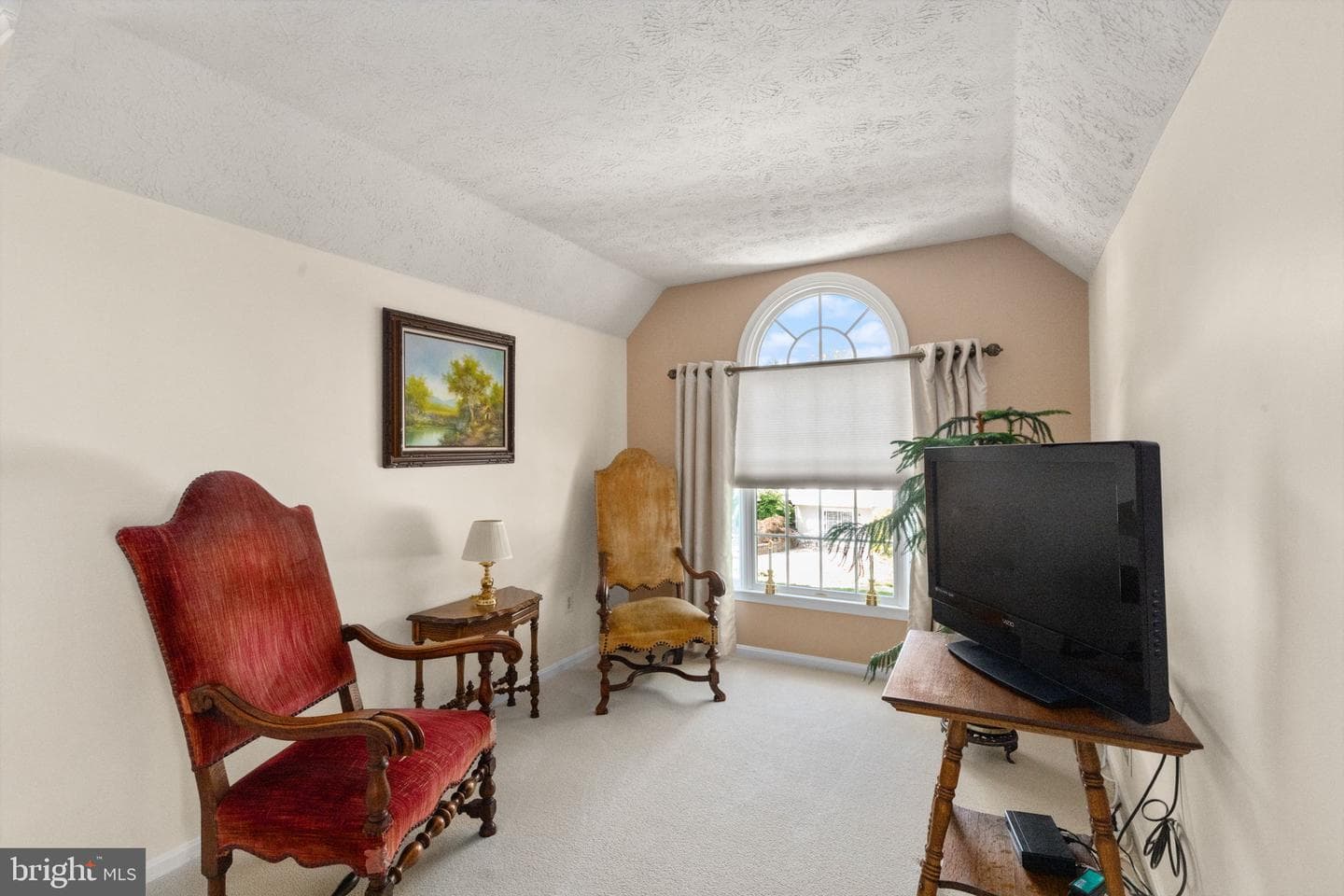 612 Loring Avenue photo 23