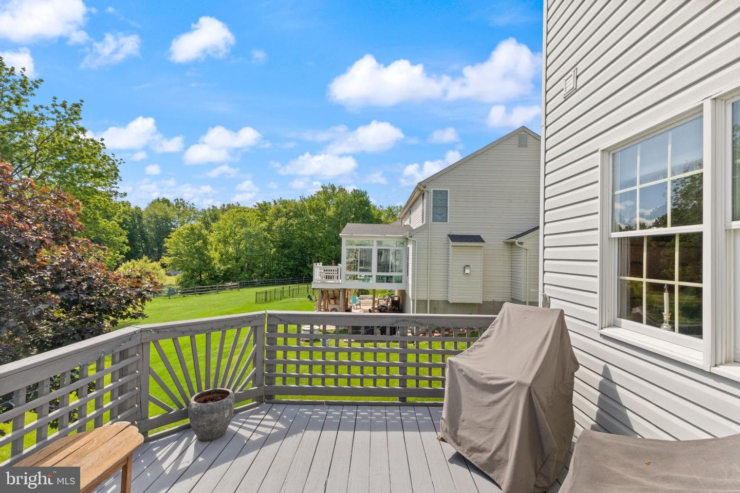 612 Loring Avenue photo 45