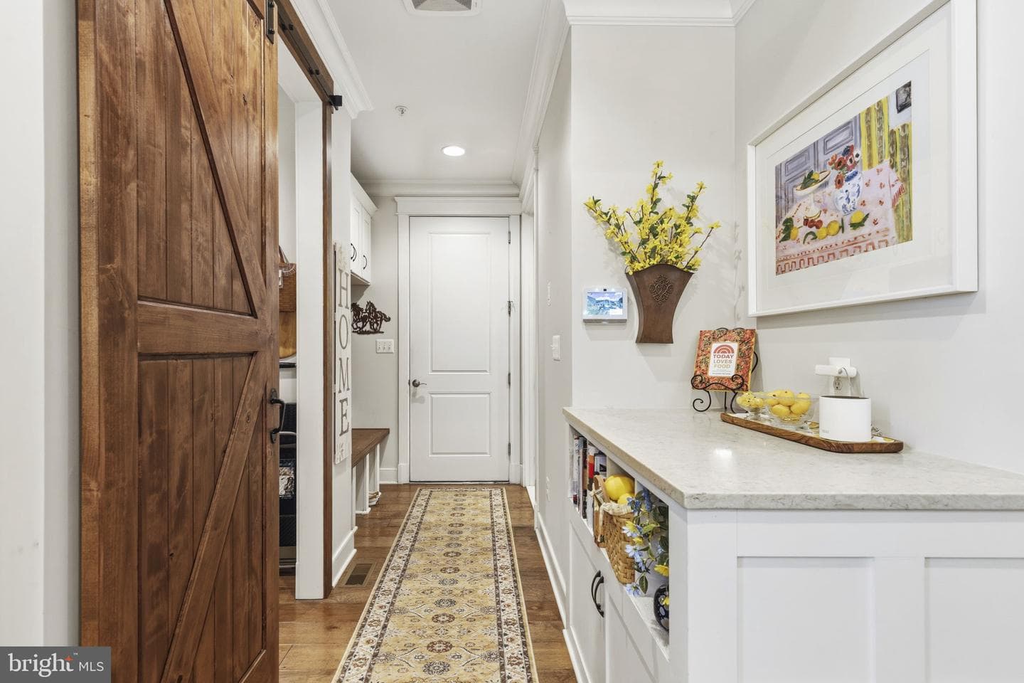 201 Man O War Place photo 17