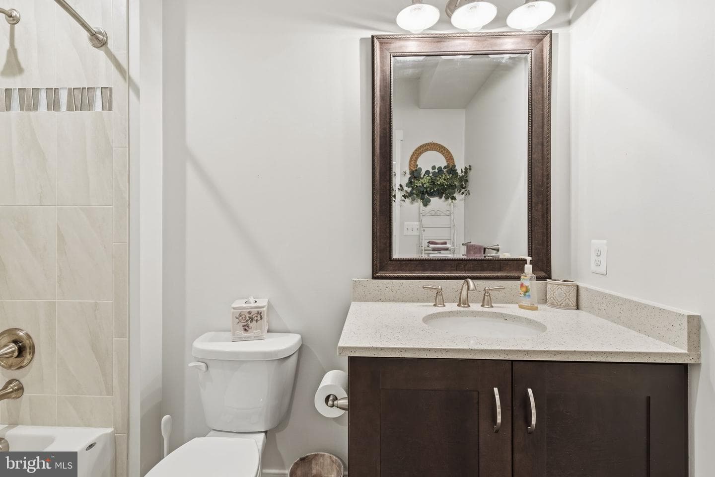 201 Man O War Place photo 42