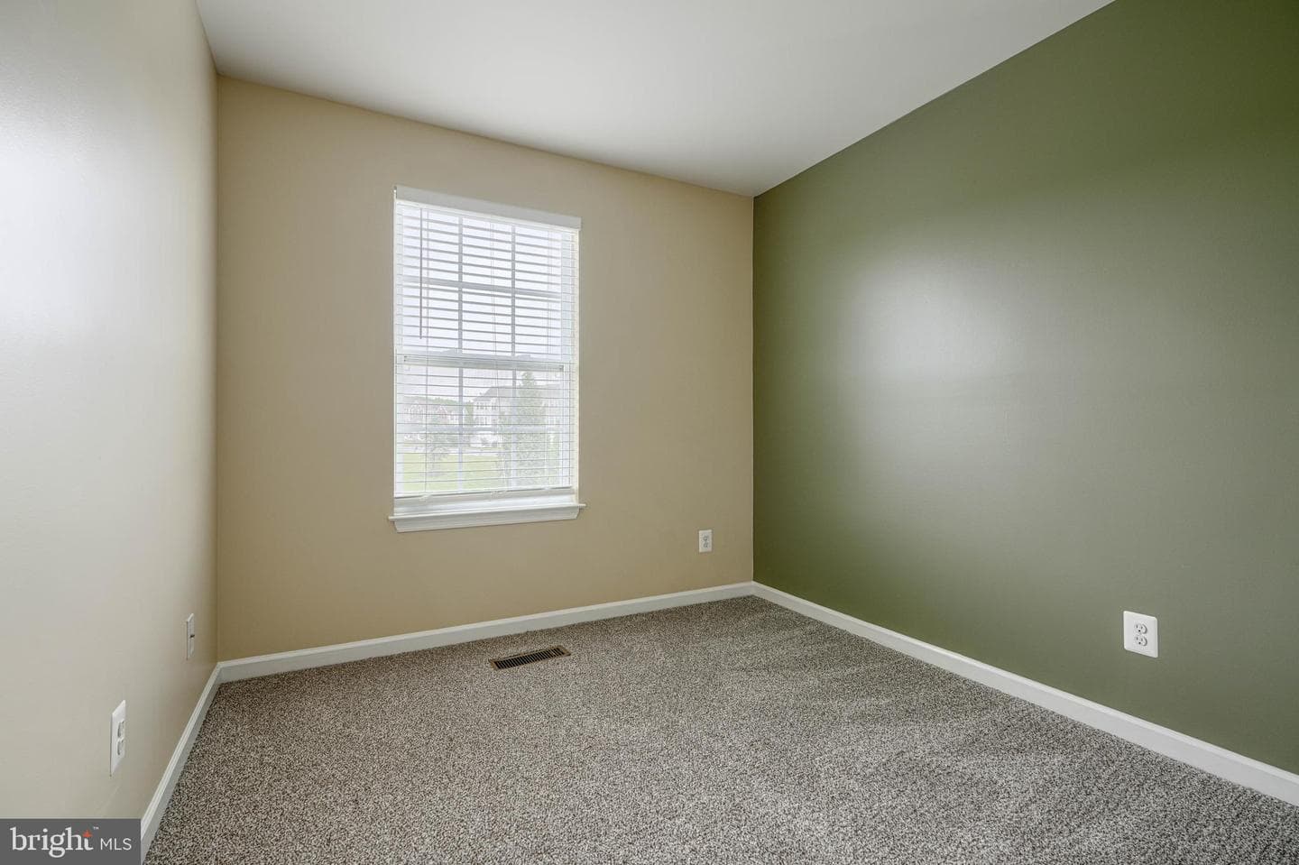 1428 Wellspring Drive photo 18