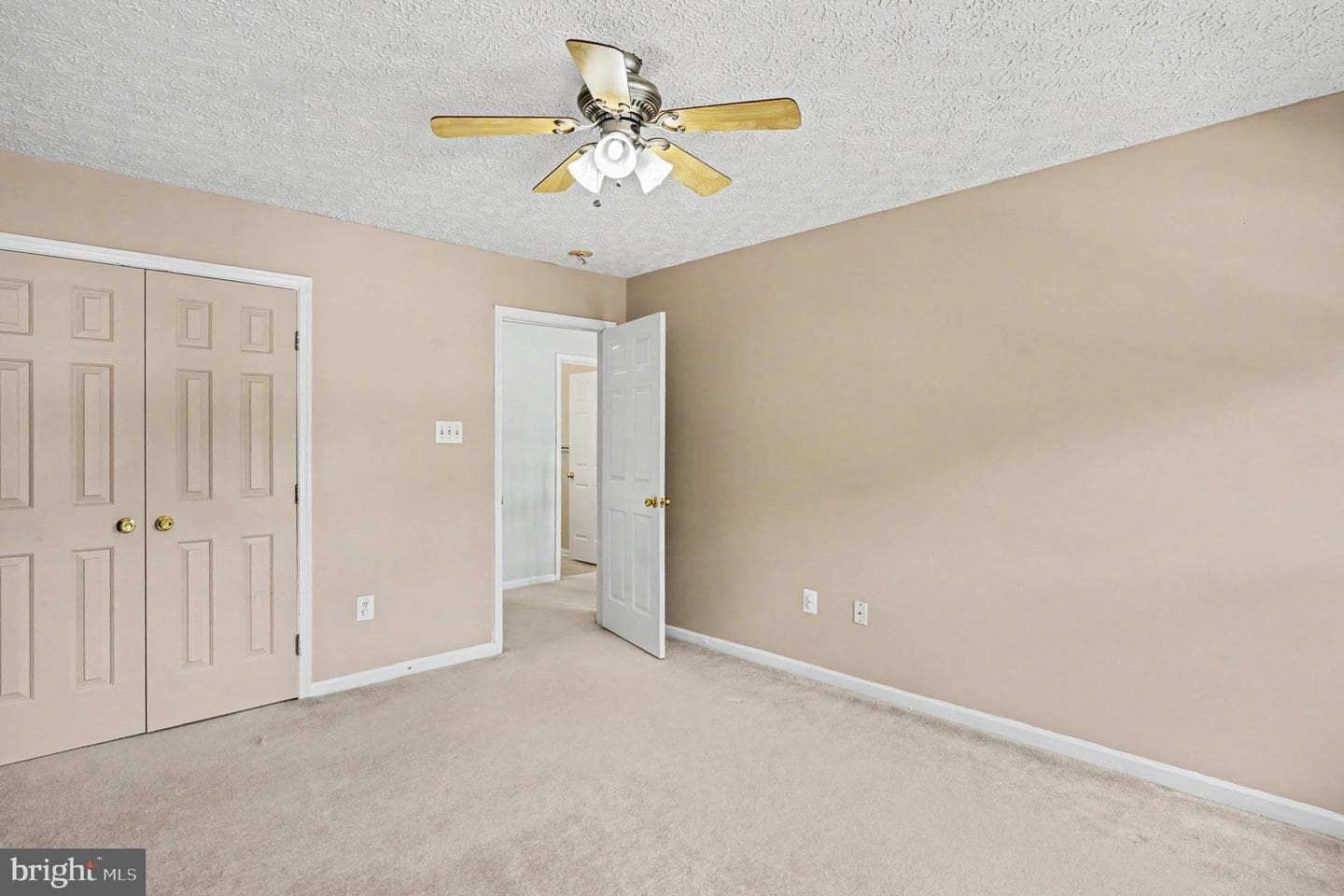 3008 Lewis Lane photo 32