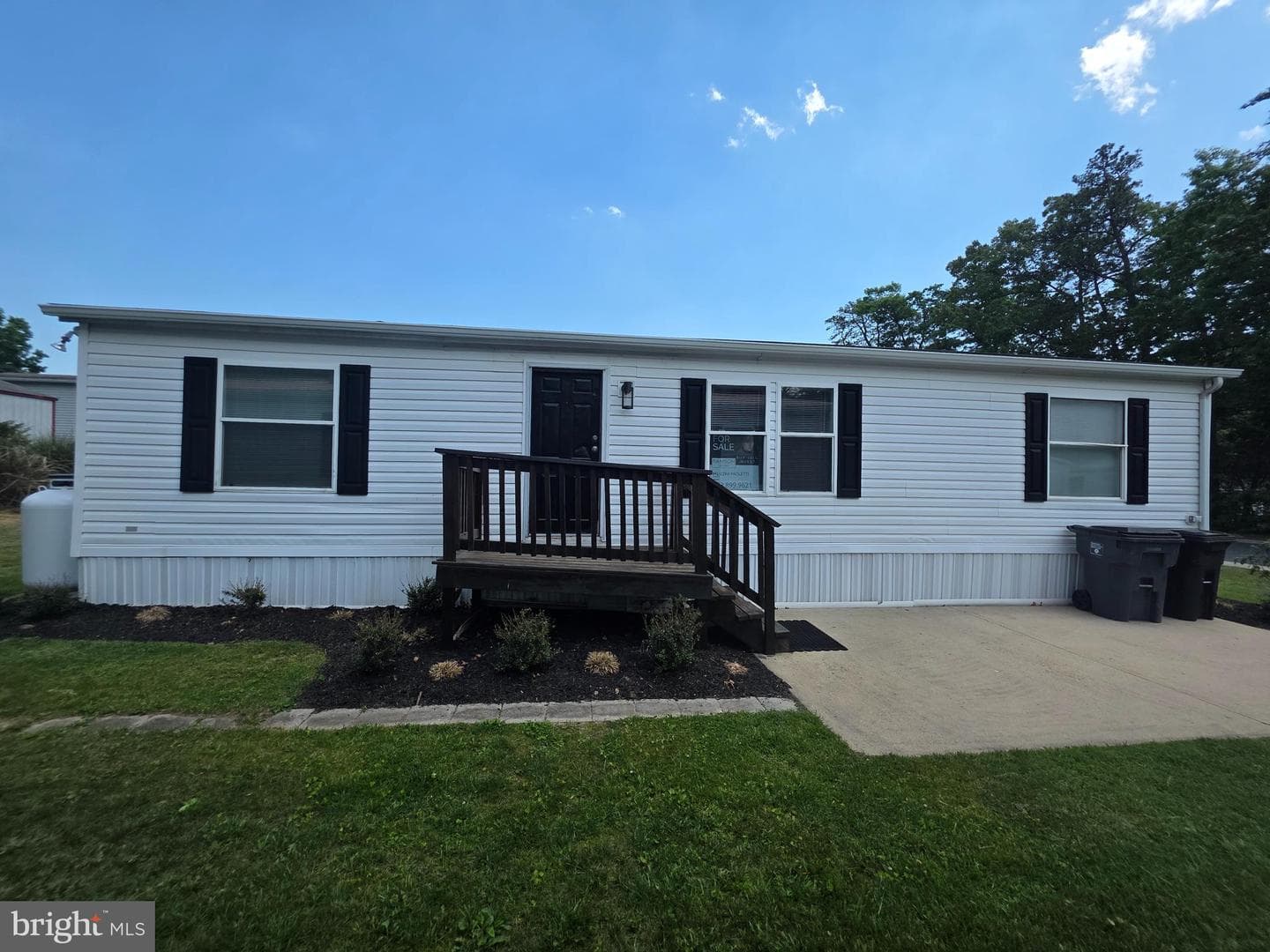 1824 Emily Drive photo 1