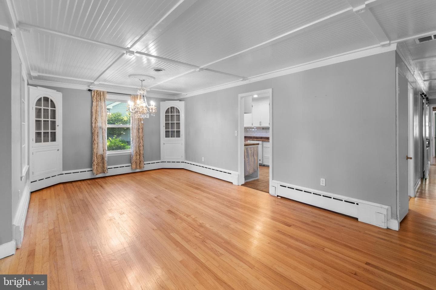 229 S Rogers Street photo 10