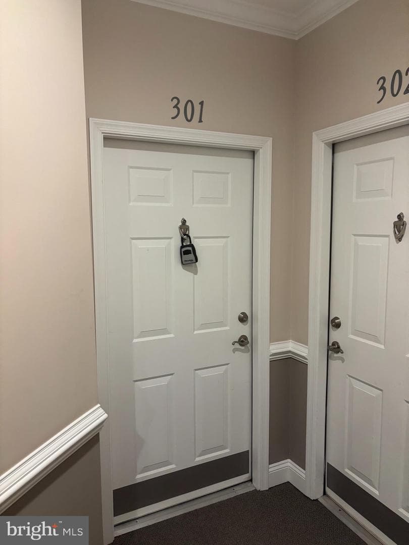1818 Selvin Drive #301 photo 3