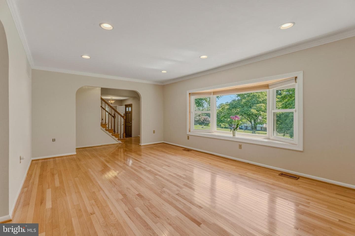 2504 Burgundy Drive photo 11