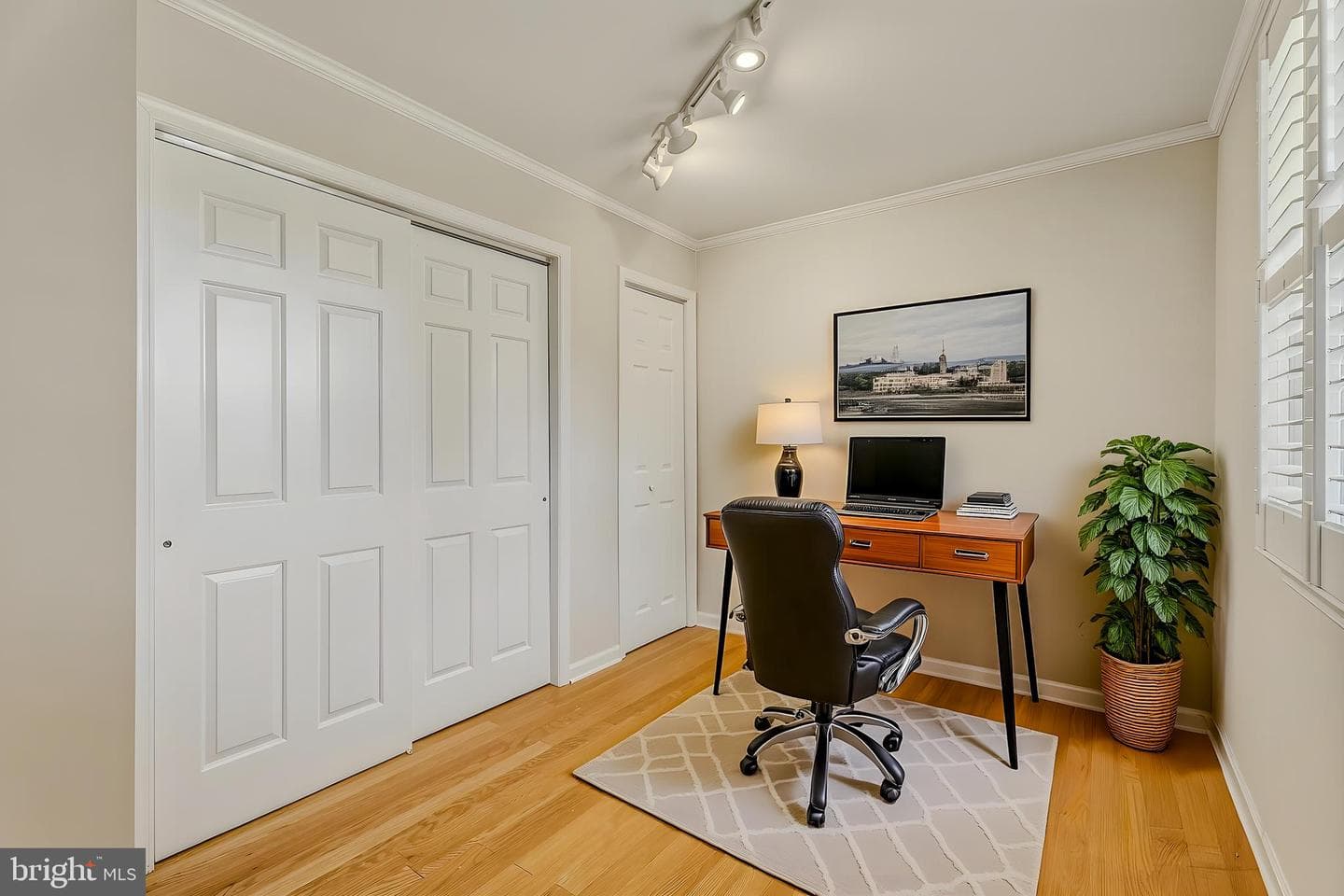 2504 Burgundy Drive photo 20