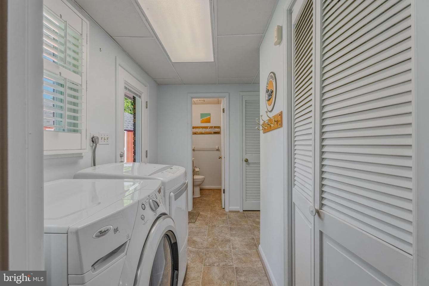 2504 Burgundy Drive photo 27