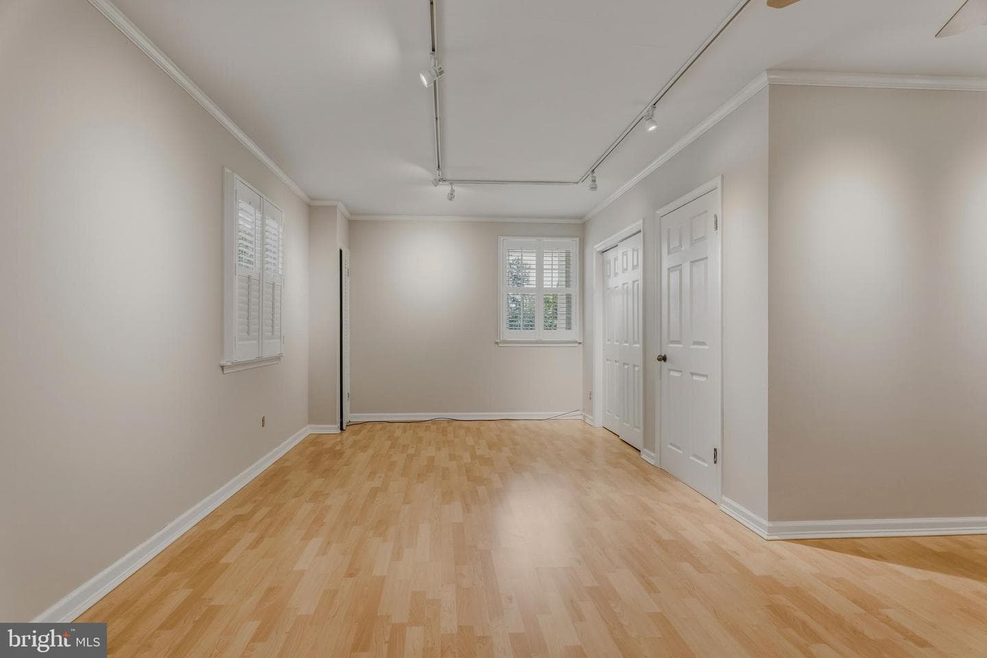 2504 Burgundy Drive photo 30