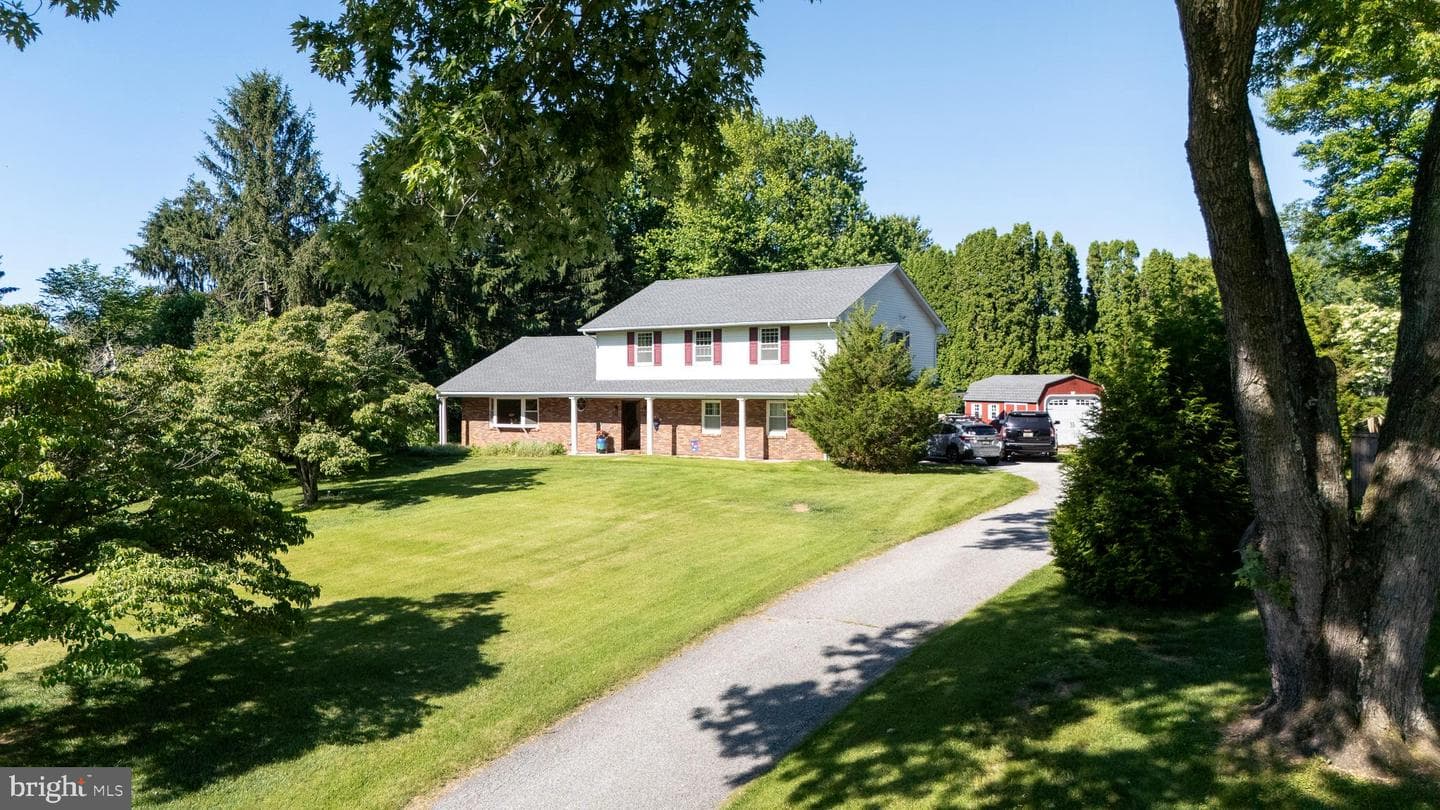 2504 Burgundy Drive photo 60
