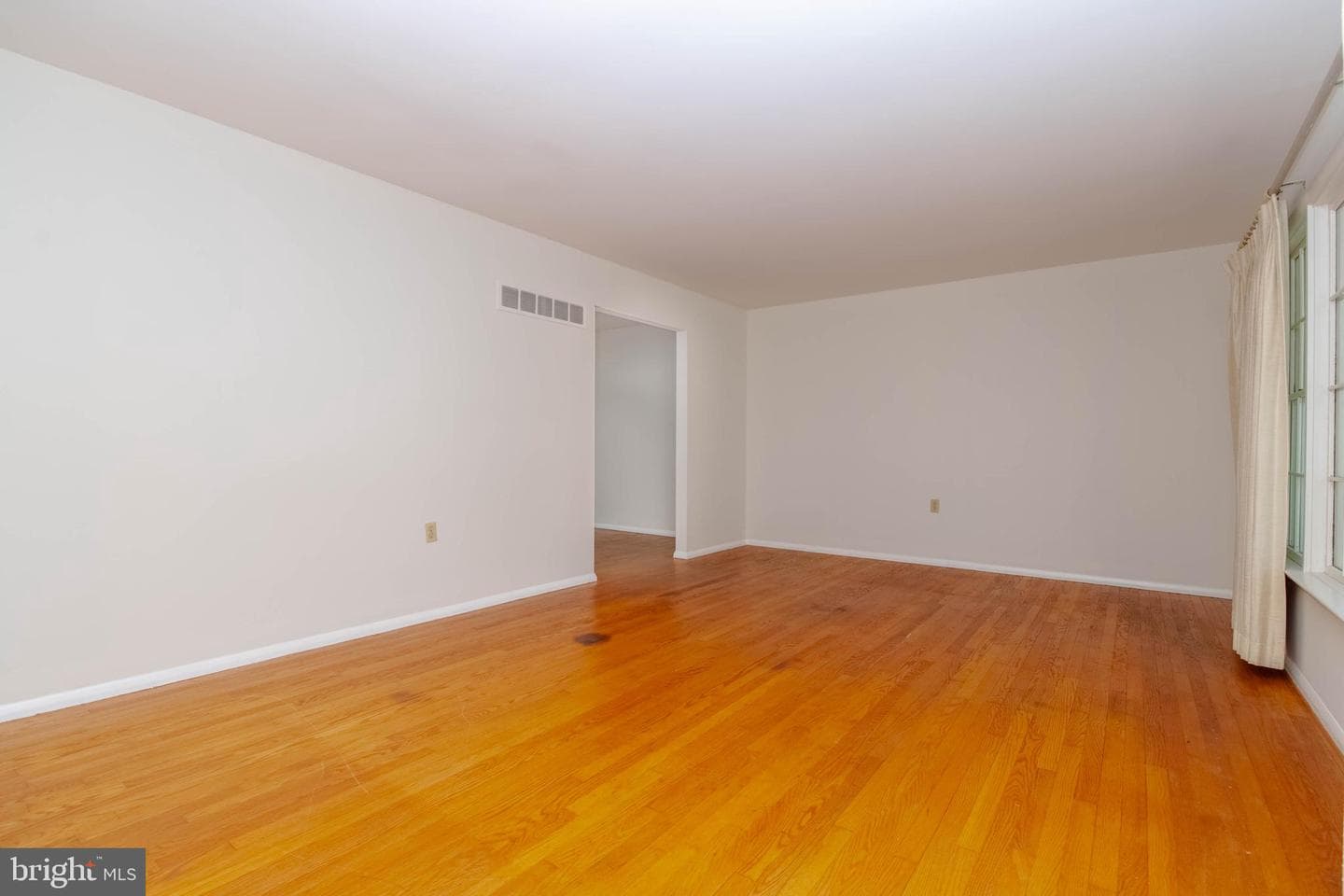 434 Woodcrest Drive photo 4