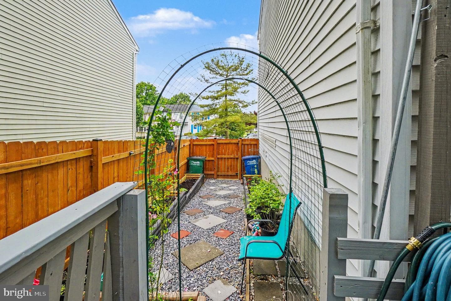 743 Custis Street photo 18