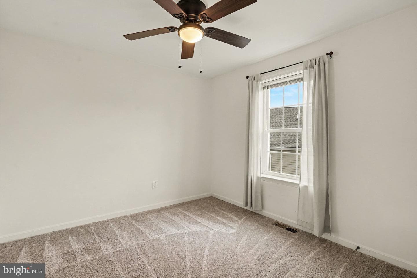 657 Peace Chance Drive photo 30