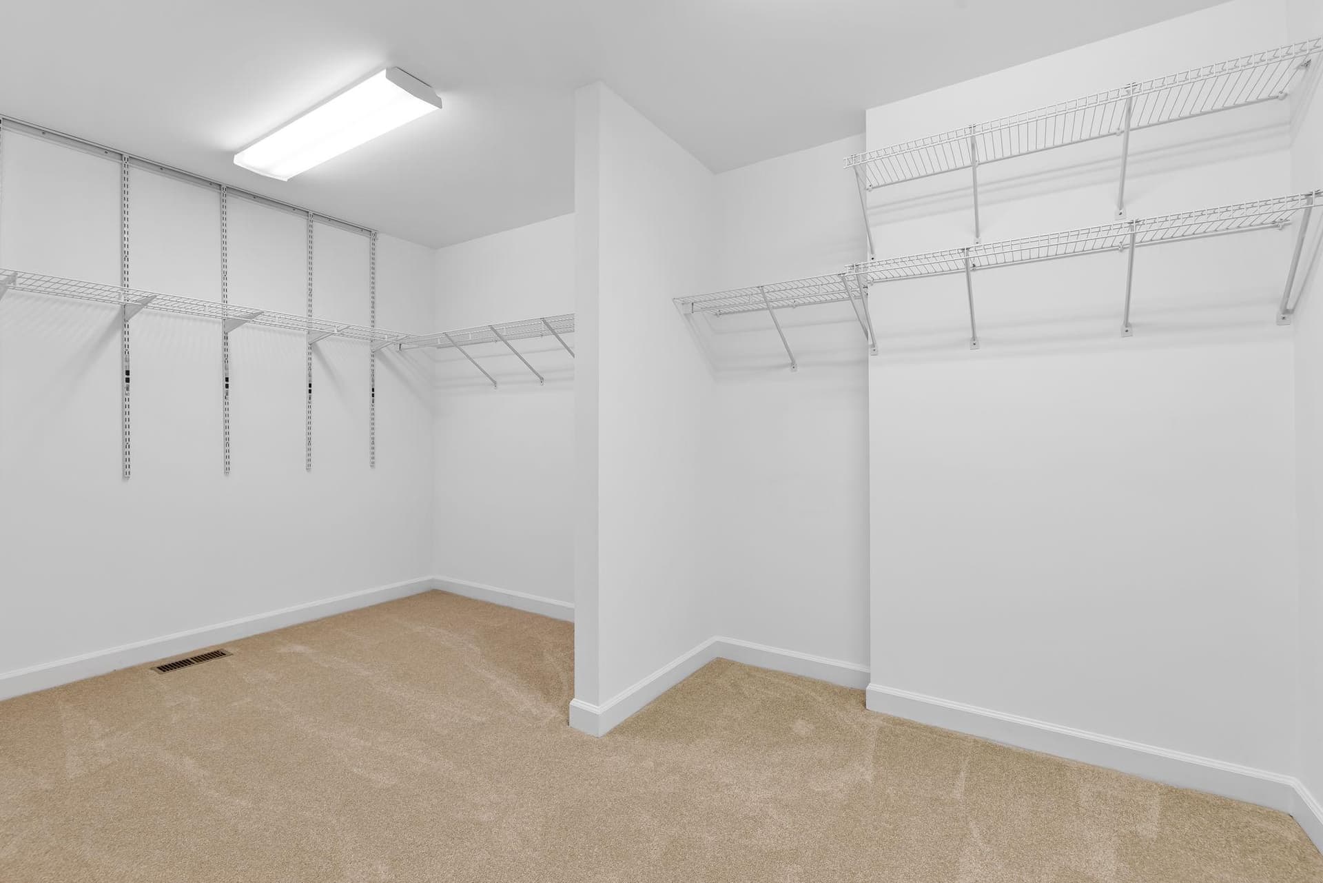 1725 Cannongate Road photo 26