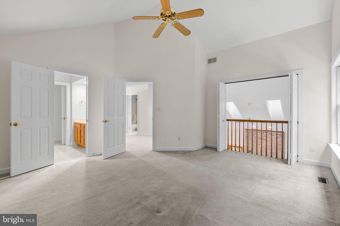 1725 Cannongate Road photo 34