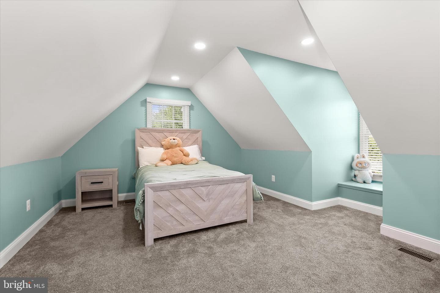 3003 Sheffield Court photo 67