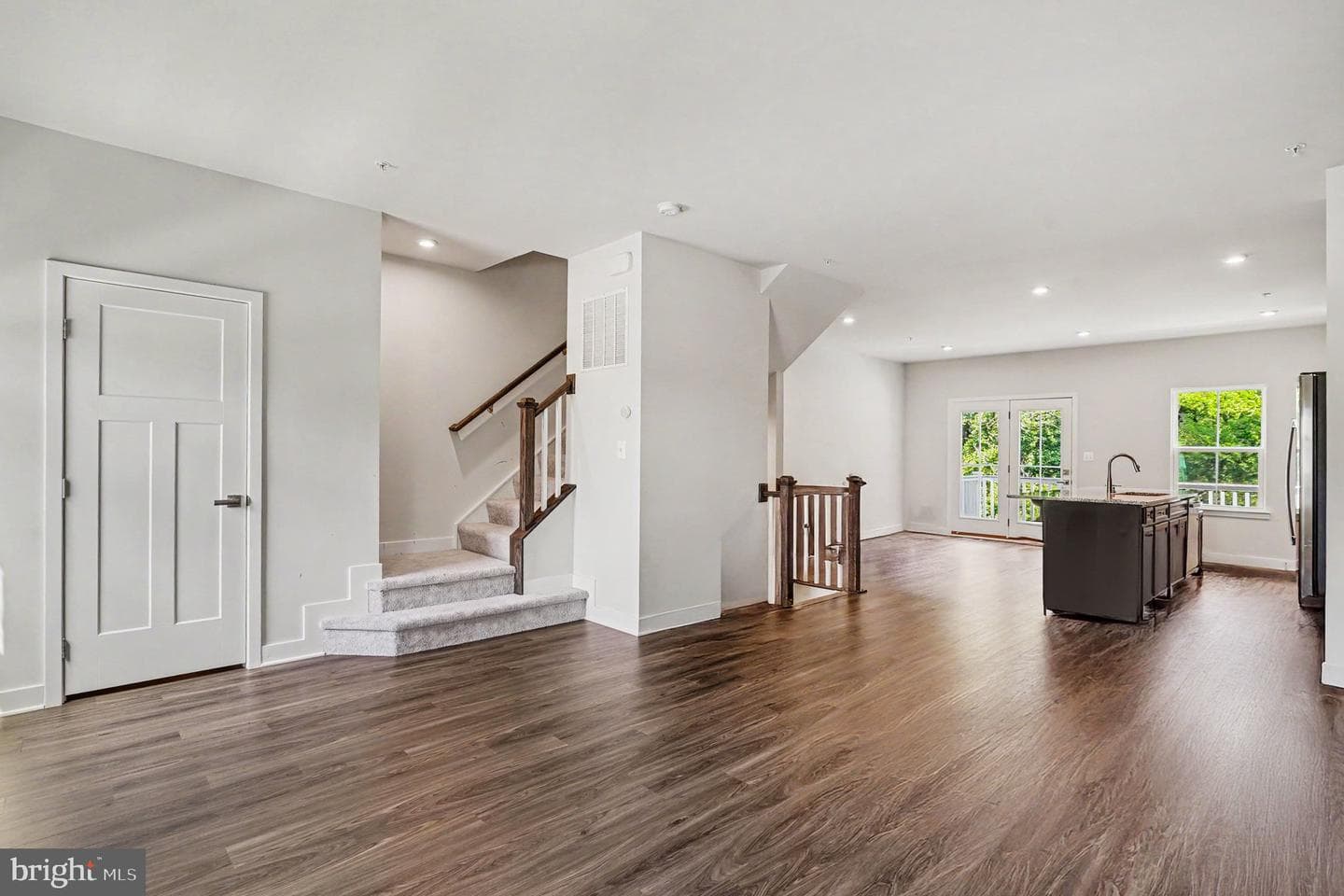 3037 Strasbaugh Drive photo 9