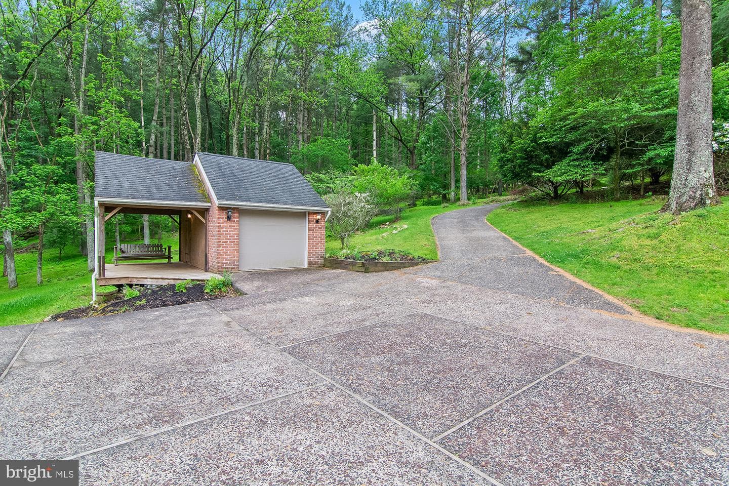 4517 Rosemary Way photo 7