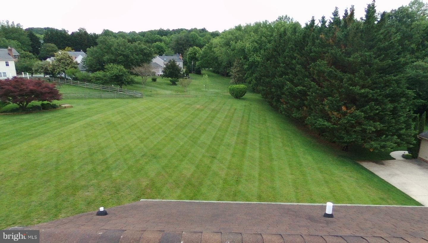1802 Hamlet Place S photo 13