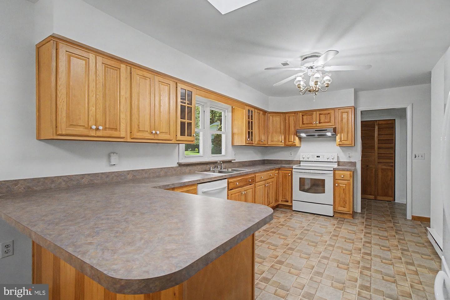 819 Walters Mill Road photo 14