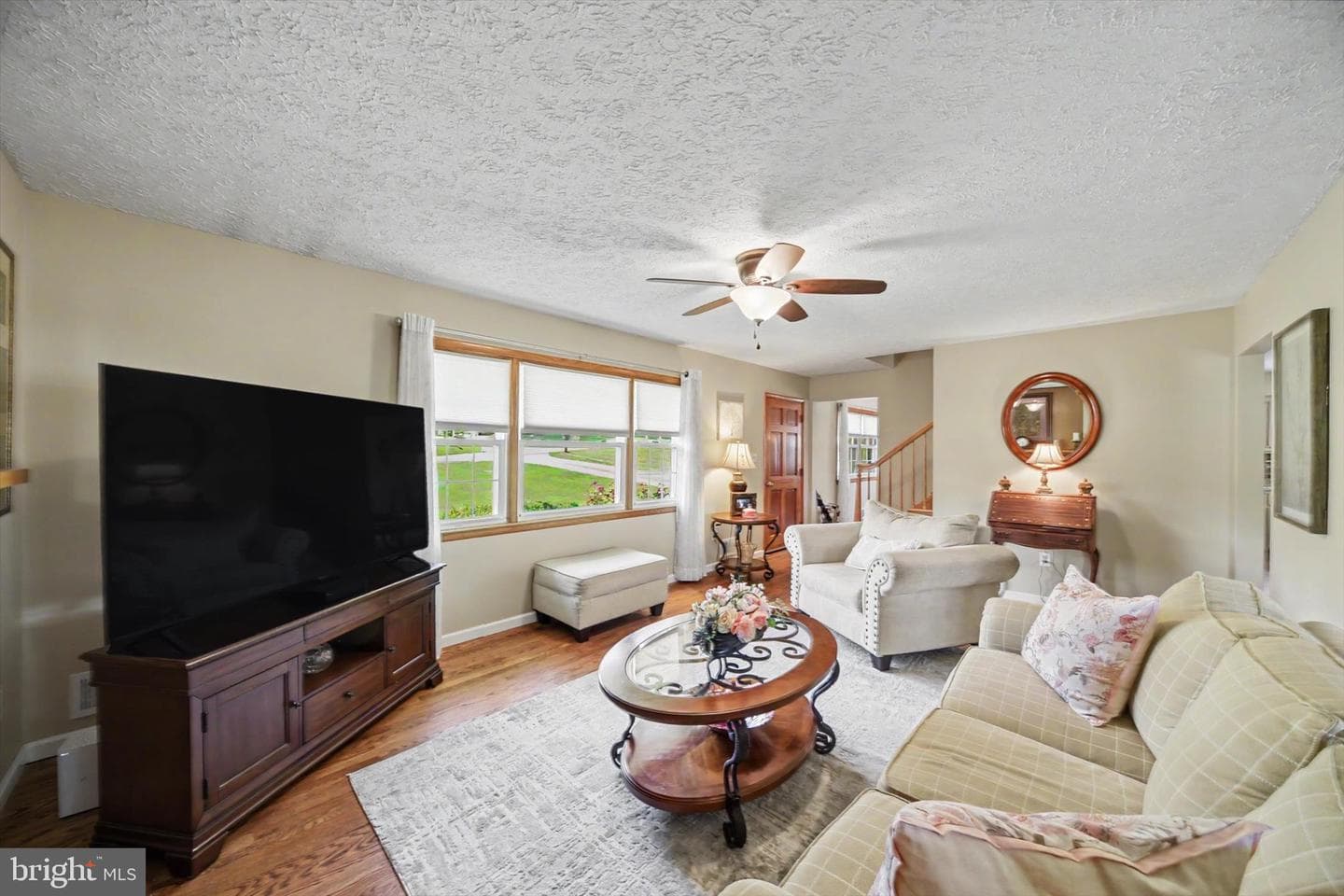 406 Plumtree Rd photo 14