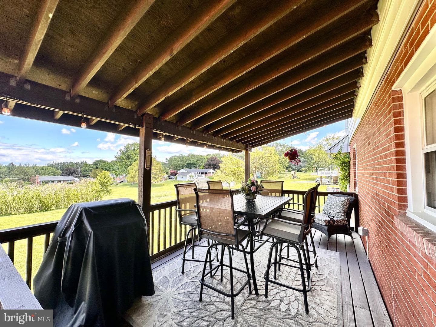 406 Plumtree Rd photo 22