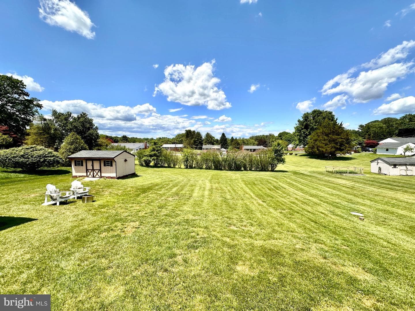406 Plumtree Rd photo 23