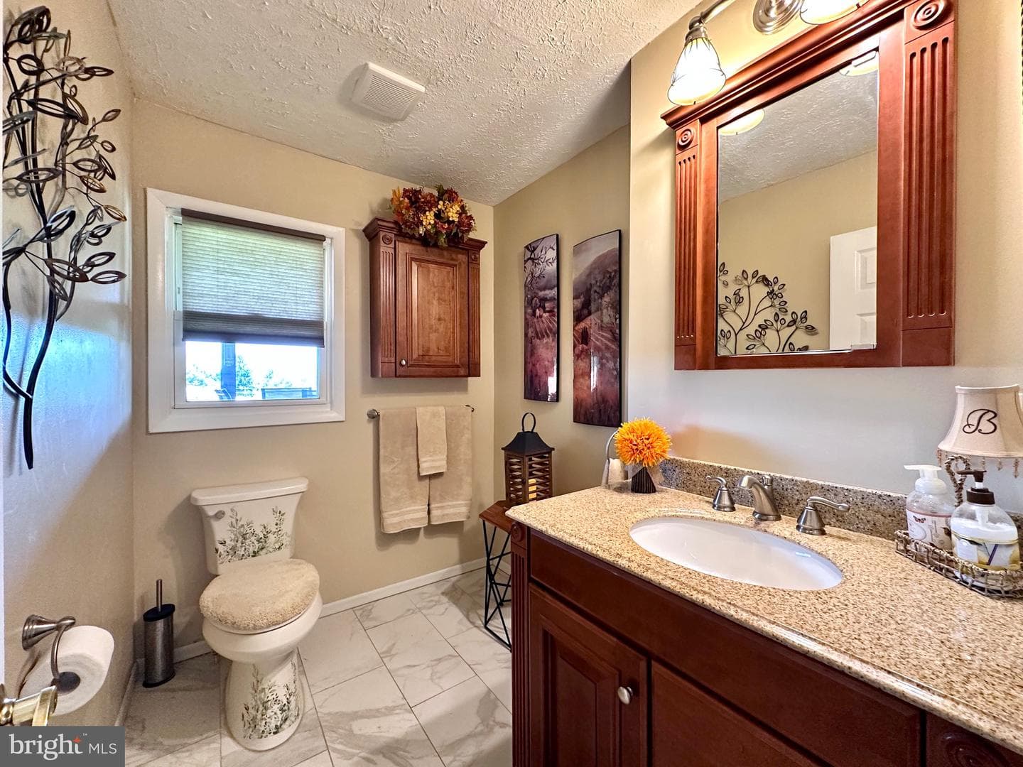 406 Plumtree Rd photo 27
