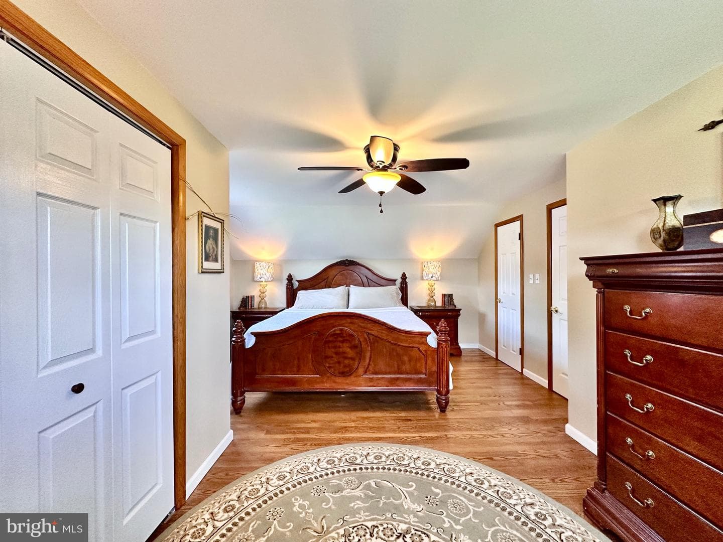406 Plumtree Rd photo 32