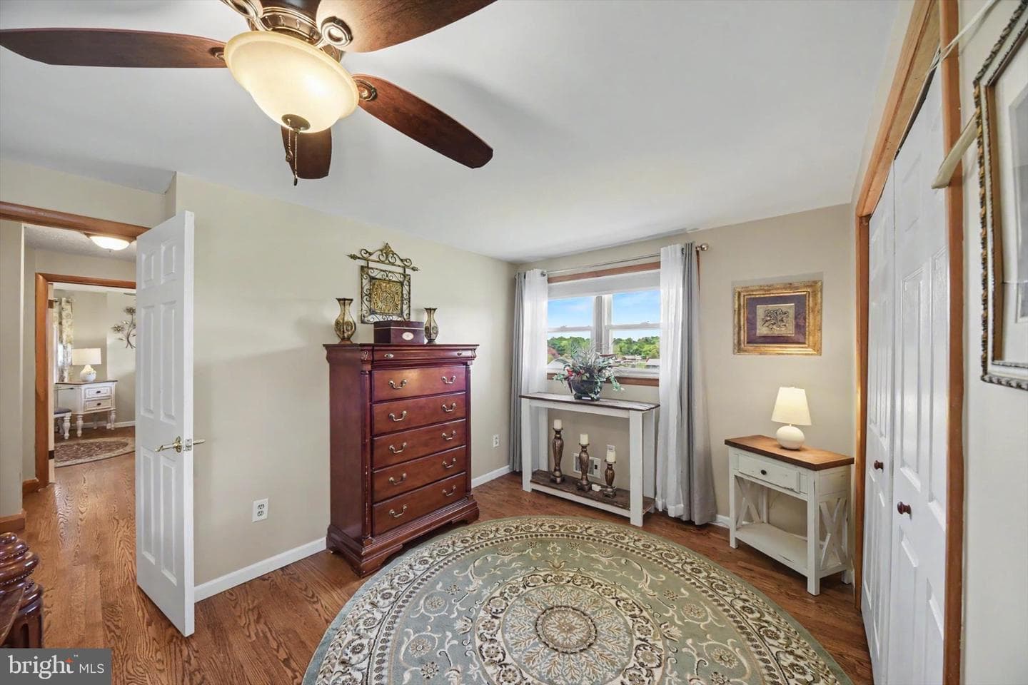 406 Plumtree Rd photo 34