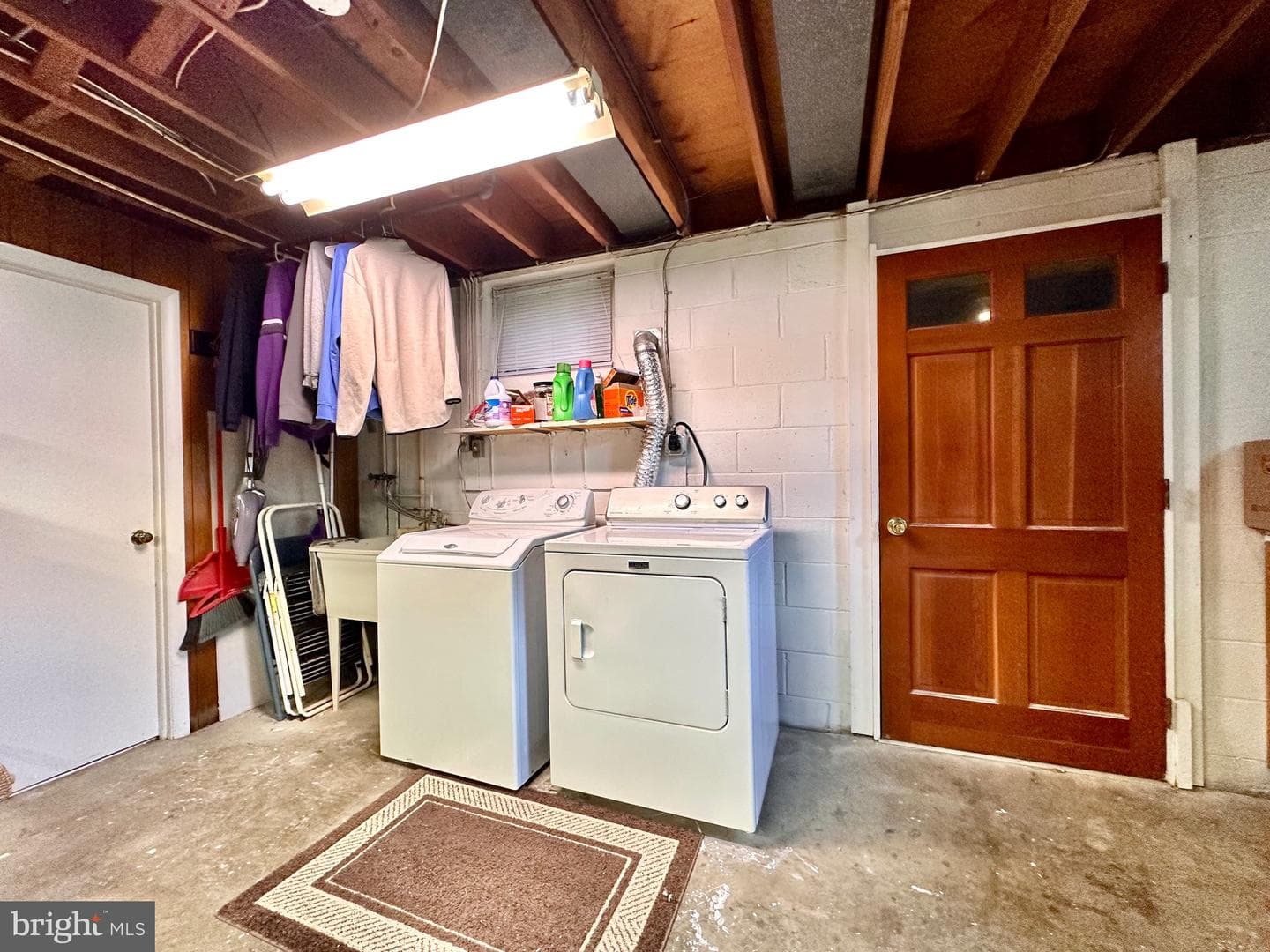 406 Plumtree Rd photo 50