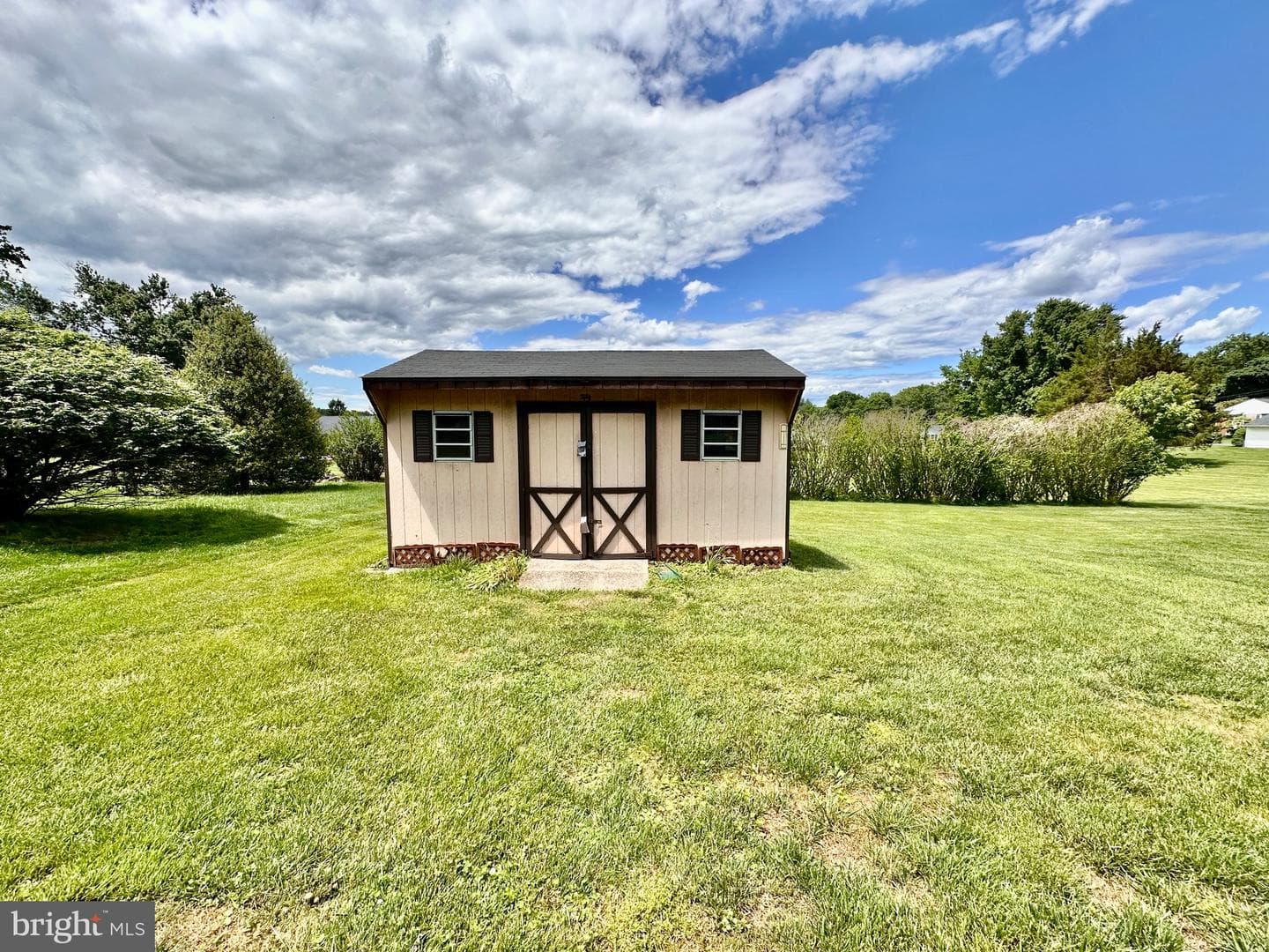 406 Plumtree Rd photo 53