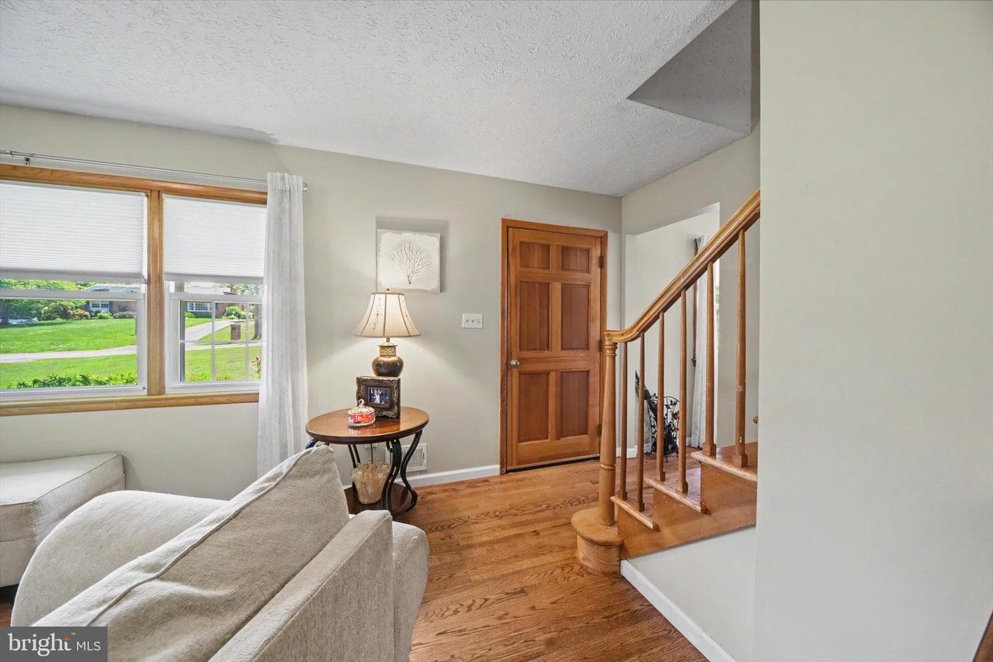 406 Plumtree Rd photo 8