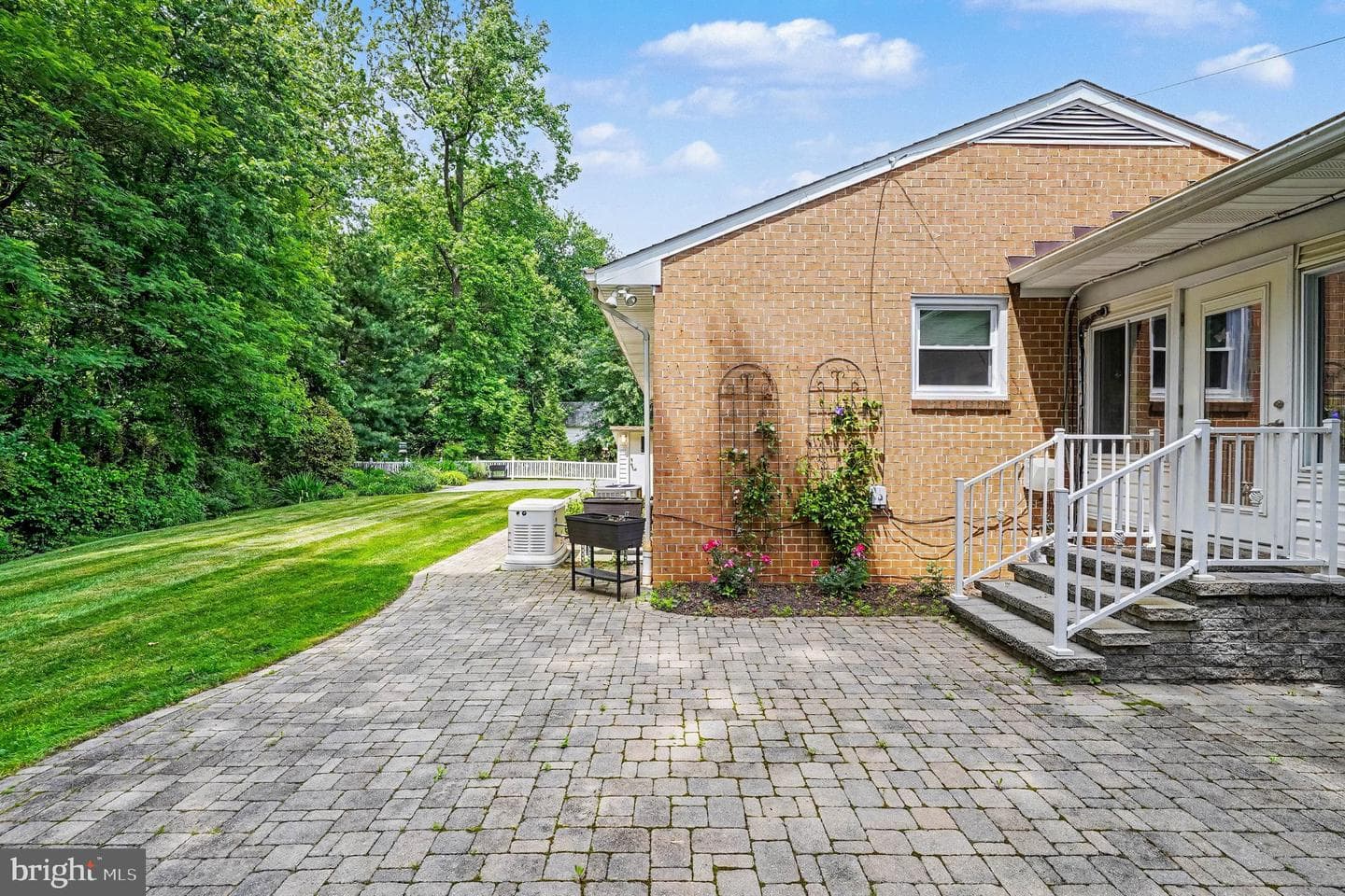 102 Graceford Drive photo 35