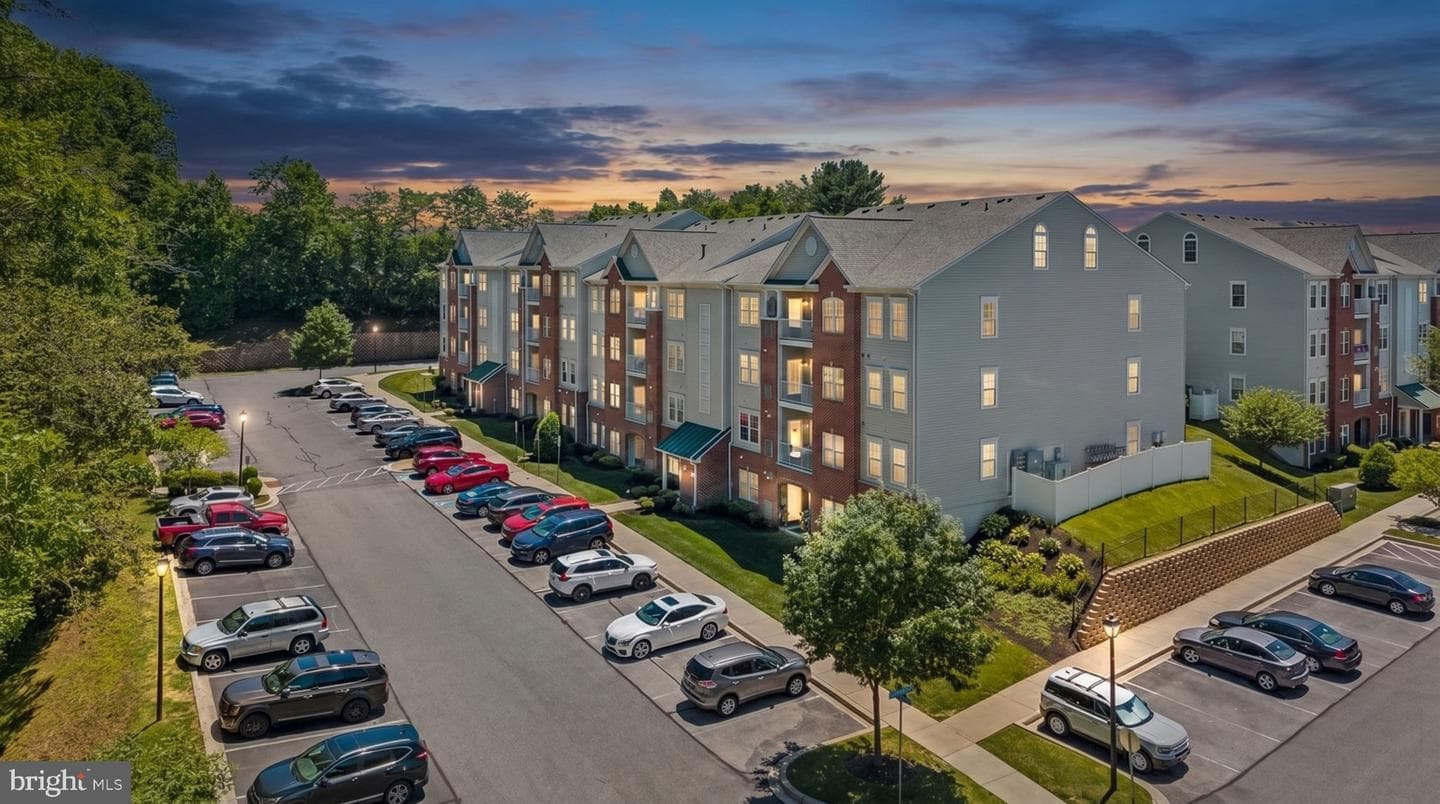 261 Beckenham Circle #402, Bel Air