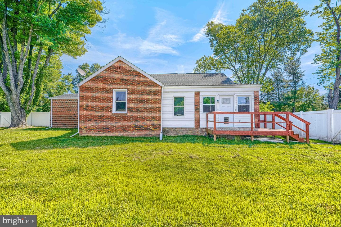 15 Mountain Road, Fallston