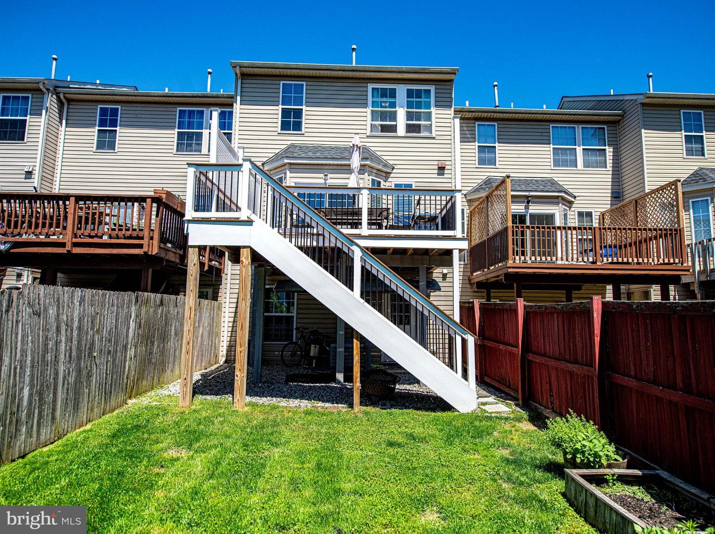 283 Cherry Tree Square photo 4