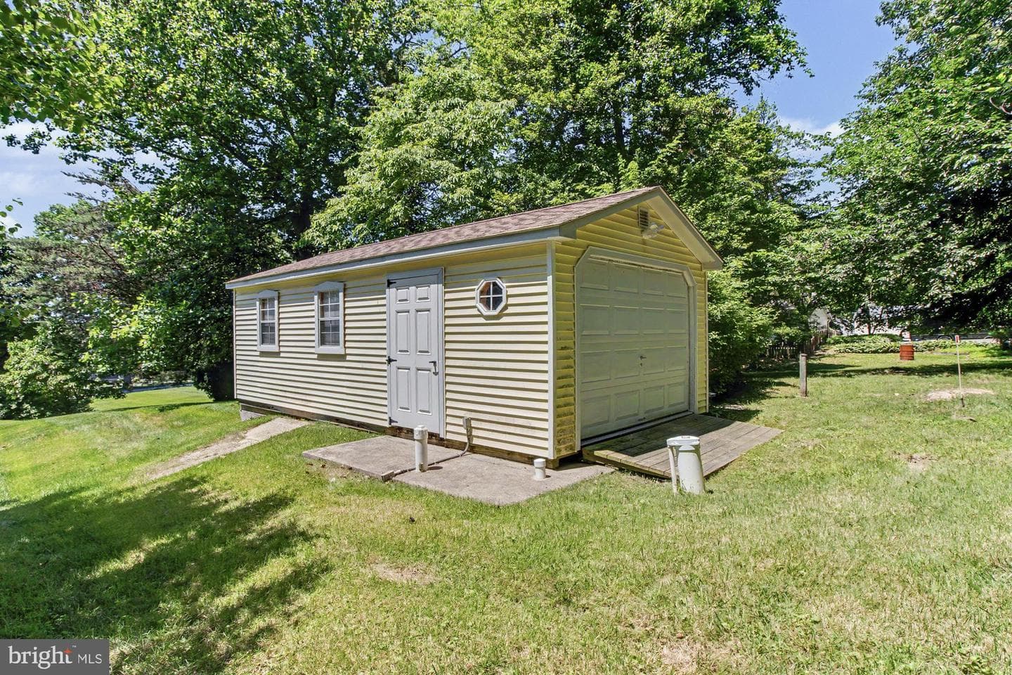 1915 Park Beach Drive photo 38