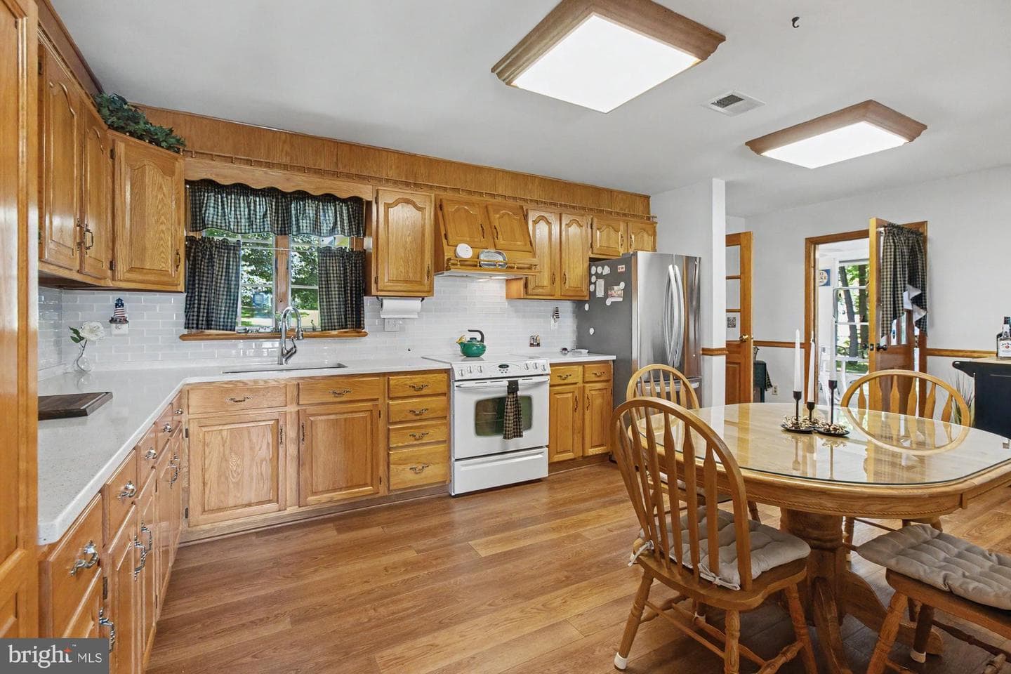 1915 Park Beach Drive photo 9