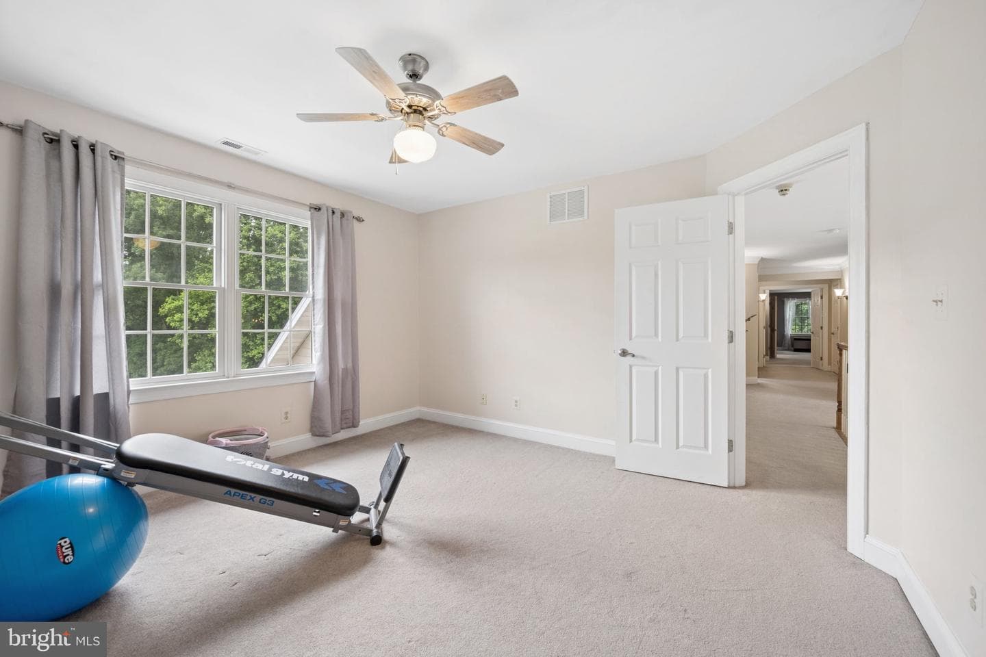 813 Saint Ann Drive photo 38