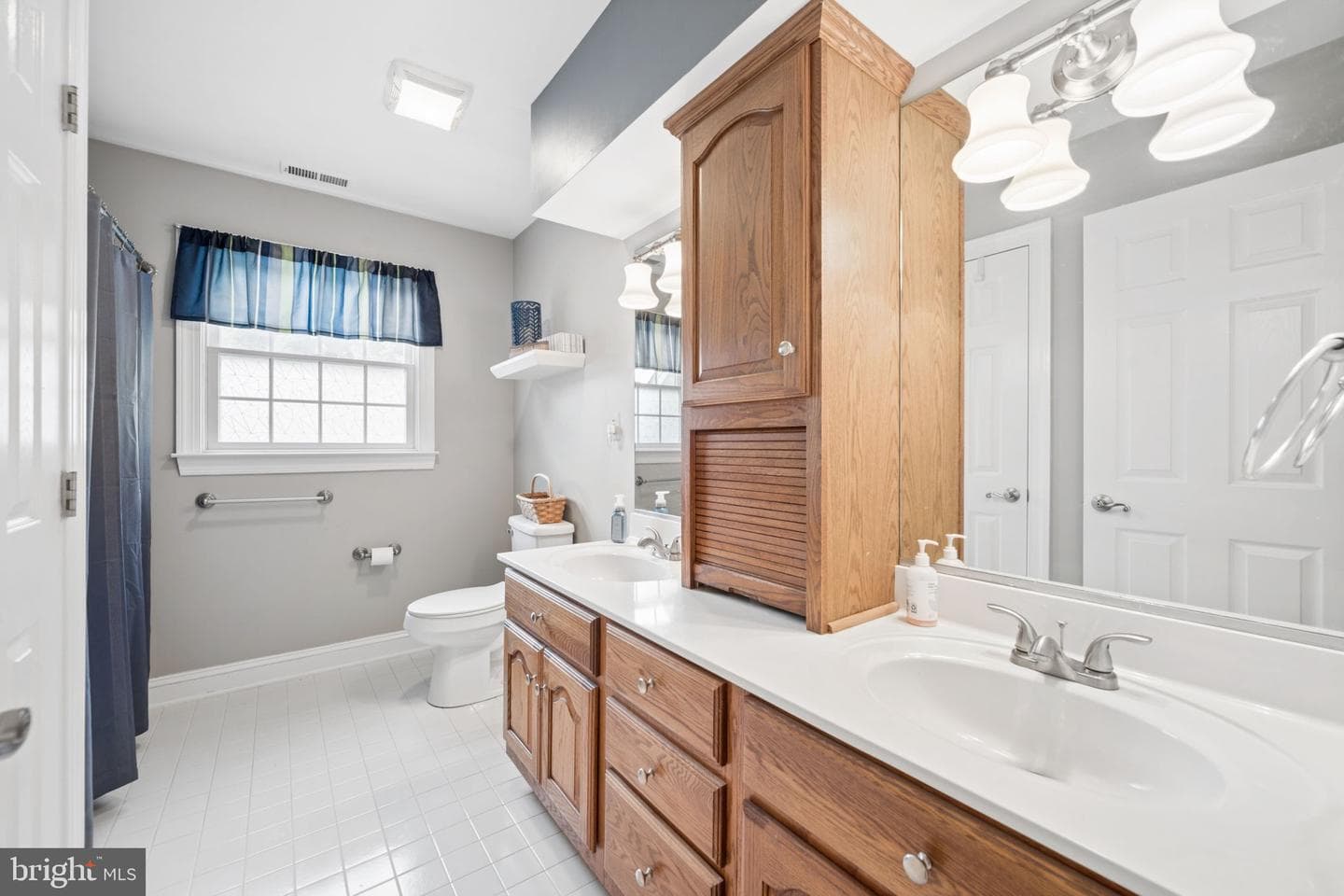 813 Saint Ann Drive photo 40