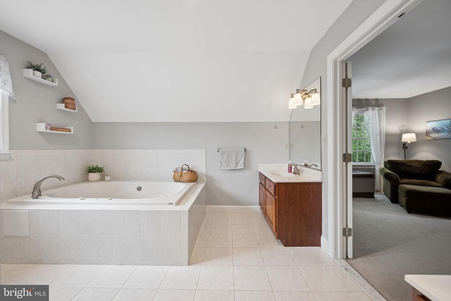 813 Saint Ann Drive photo 48
