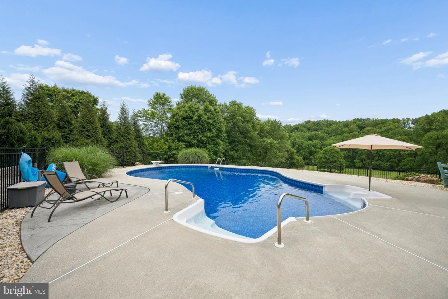 813 Saint Ann Drive photo 69
