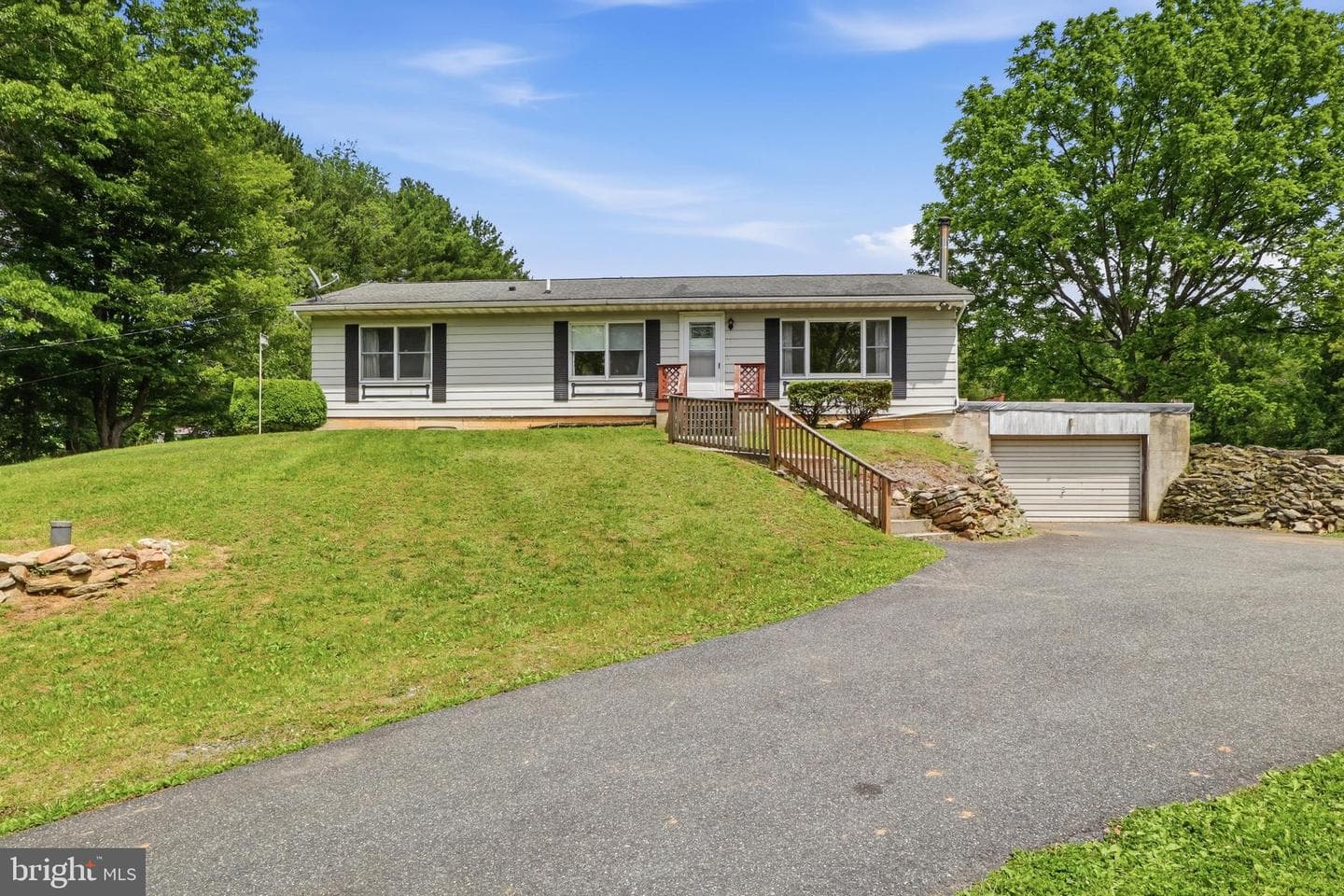 1809 Harkins Road
