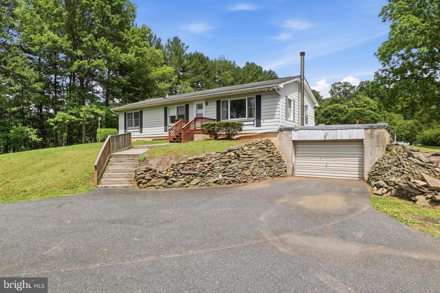 1809 Harkins Road photo 4