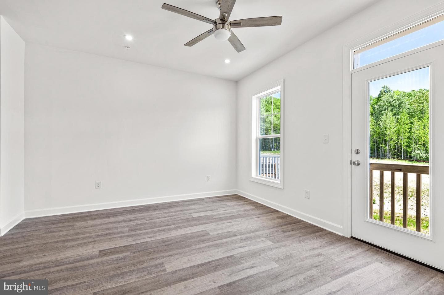 754 Bur Oak Court photo 11