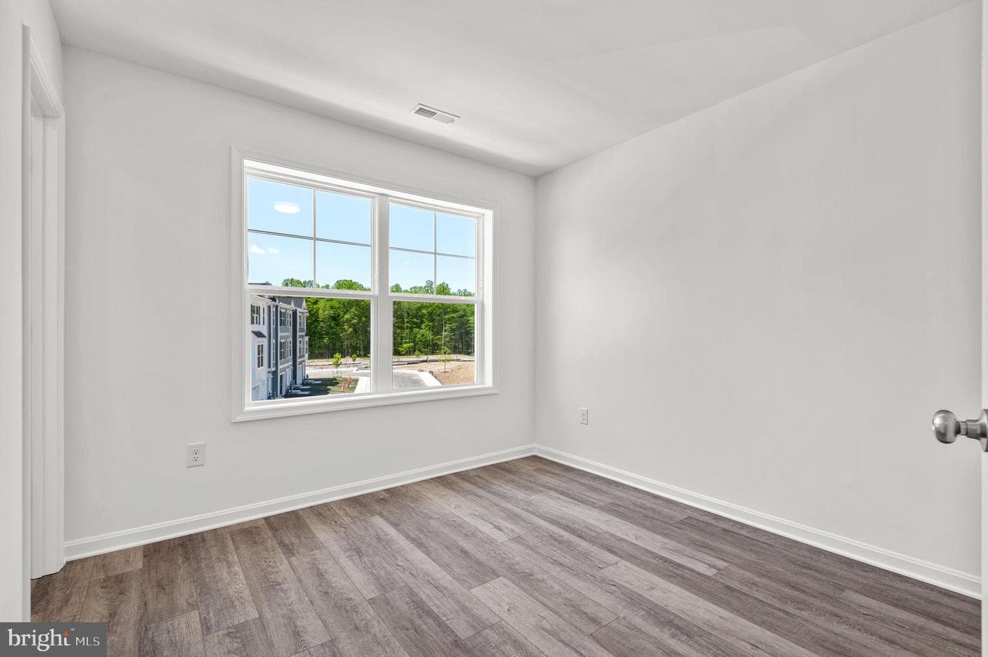 754 Bur Oak Court photo 19