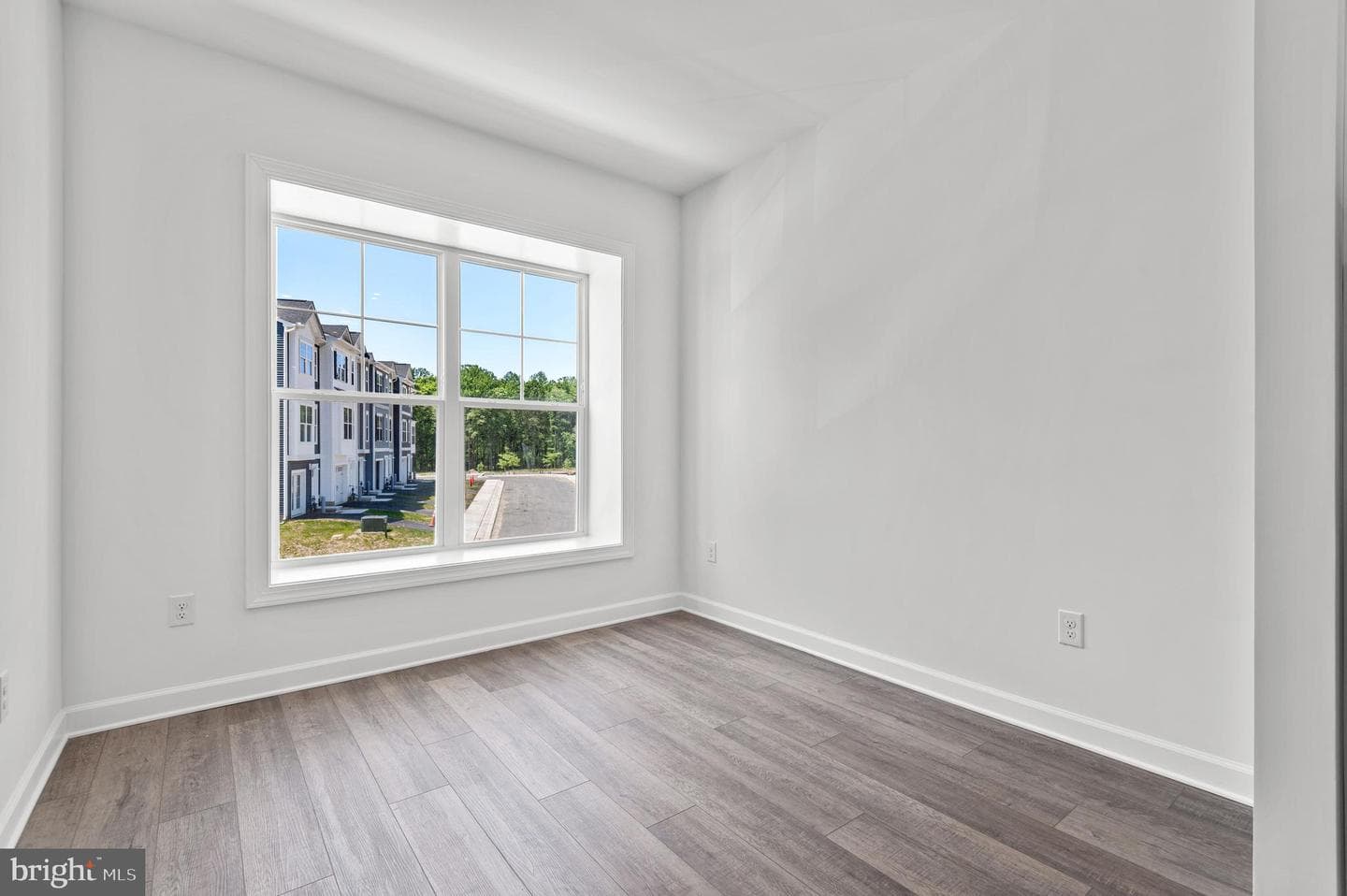 754 Bur Oak Court photo 21