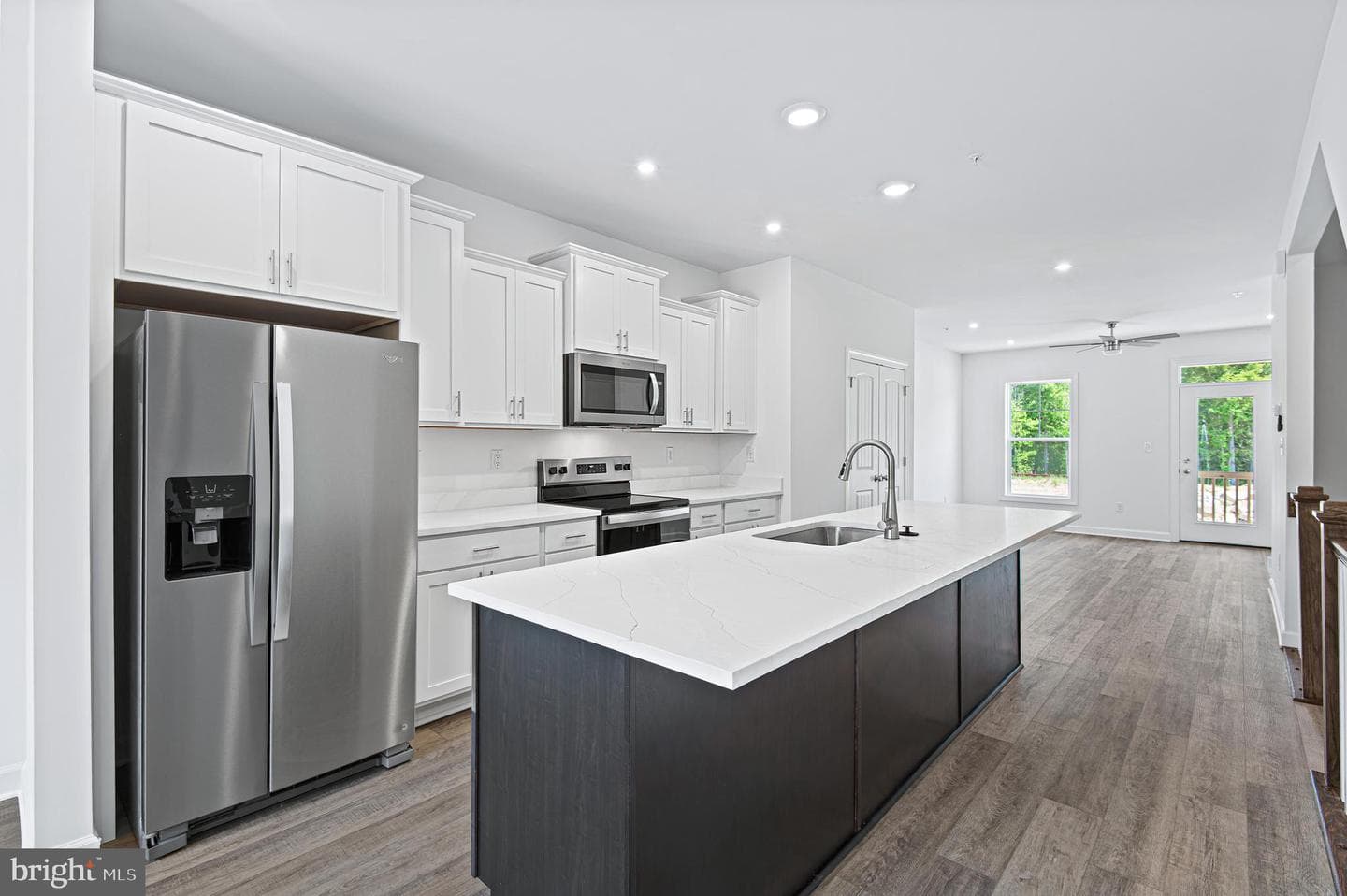 754 Bur Oak Court photo 5